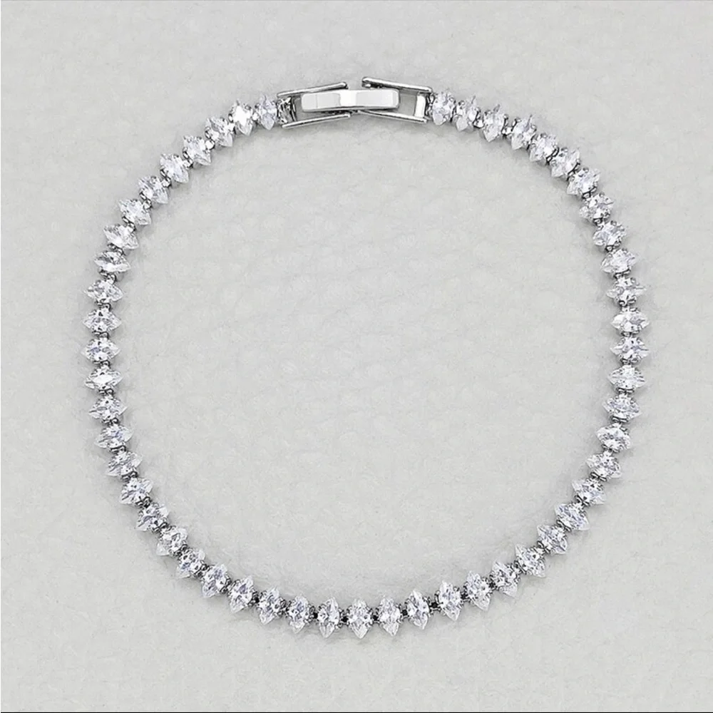 NEW 18cm Marquise Cut Luxury Diamond Bracelet